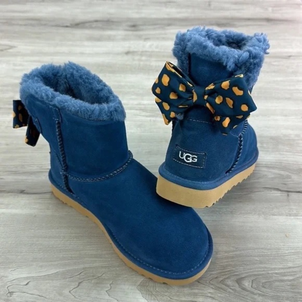UGG Mini Bailey Bow Retro Spots